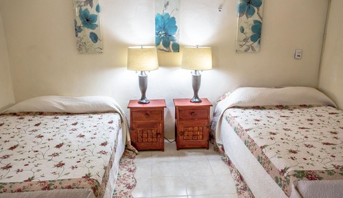 Suite estudio familiar, 1 habitación, vistas al jardín, planta baja