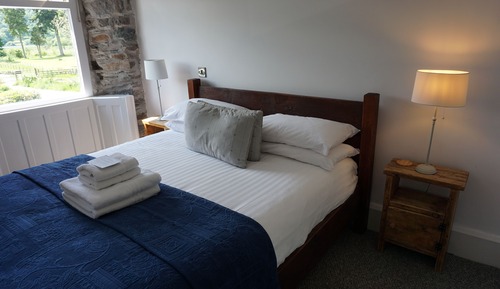 Habitación Deluxe doble, 1 cama de matrimonio grande con sofá cama, vistas al lago