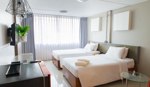 Standard Twin Room