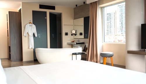 Suite, 1 cama de matrimonio grande, no fumadores, bañera de hidromasaje (Efficiency)