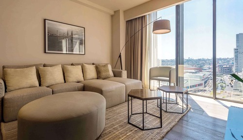Suite, 1 cama de matrimonio grande (Regency Suite, High Floor)