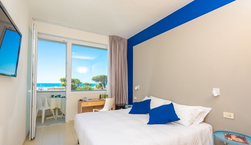 Habitación Confort doble, balcón, vistas al mar