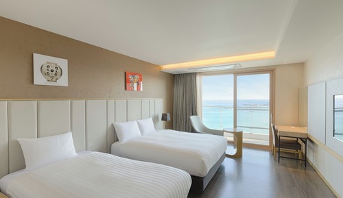 [Summer Beach PKG] [Hotel]Superior(No Kitchen/SquareOcean/Family Twin)-Private Beach Parasol Rental