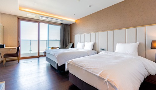 [Hotel] Superior (No Kitchen/Partial Ocean View/Family Twin)