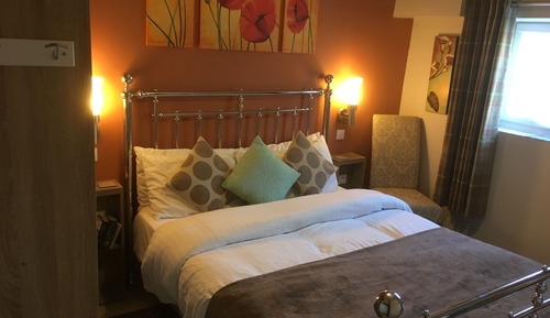 Casa, baño privado (The Henhouse)