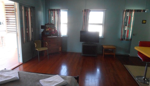 Habitación doble, baño privado (with Kitchenette)