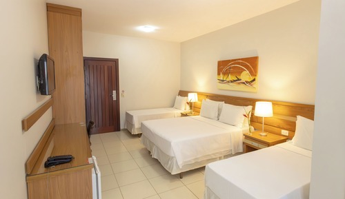 Habitación Deluxe, varias camas, vistas a la piscina, en la zona del jardín