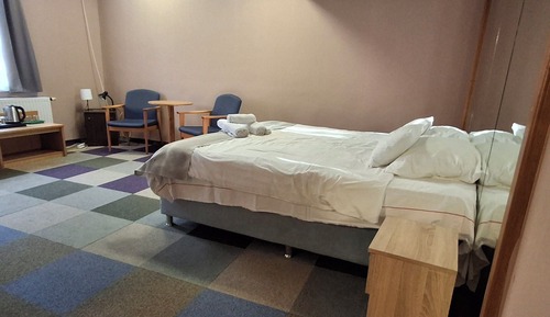 City Twin Room, 2 Twin Beds