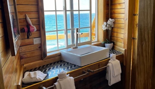Cabaña, 1 cama de matrimonio grande (C'est La Vie)