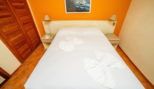 Apartamento, vistas al jardín