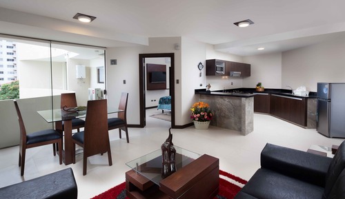 Deluxe Studio Suite