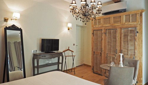 Habitación Signature doble, cocina básica, vistas a la ciudad