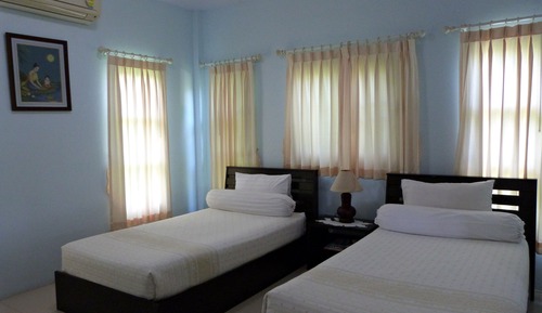 Habitación estándar con 1 cama doble o 2 individuales