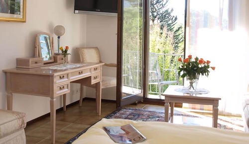 Habitación familiar, 2 habitaciones, no fumadores, vistas al jardín