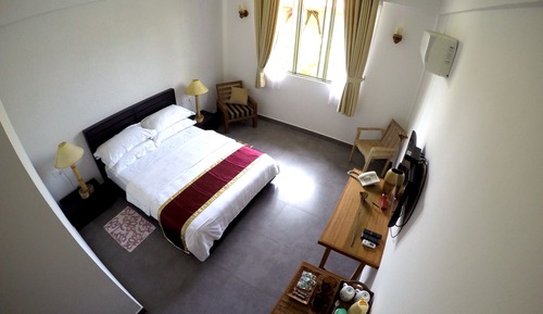Habitación Deluxe con 1 cama doble o 2 individuales, vistas al jardín