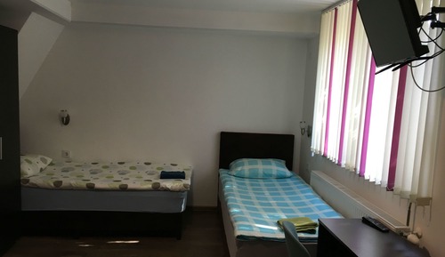 Habitación con 2 camas individuales