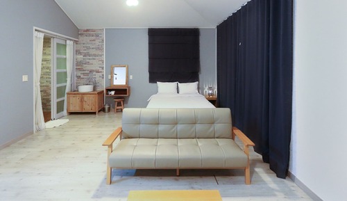 Estudio, bañera de hidromasaje