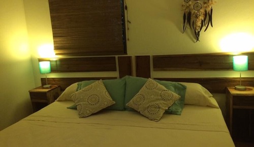 Habitación estándar con 1 cama doble o 2 individuales, 1 cama de matrimonio grande