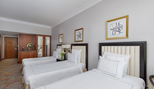 Habitación triple clásica, vistas a la ciudad