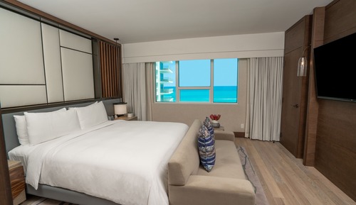 Suite, 1 cama de matrimonio grande, balcón, vistas a la bahía (Umi)