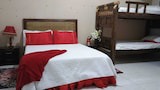 Habitación económica con 1 cama doble o 2 individuales, vistas a la piscina