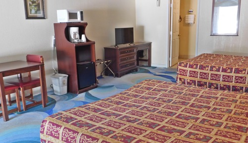 Habitación doble, 2 camas de matrimonio, no fumadores, frigorífico y microondas