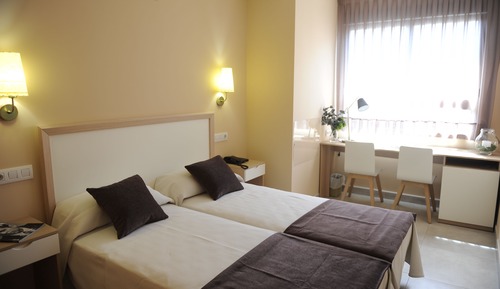 Twin Room, City View