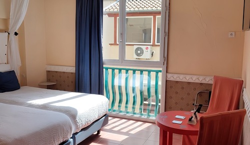 Habitación estándar con 2 camas individuales