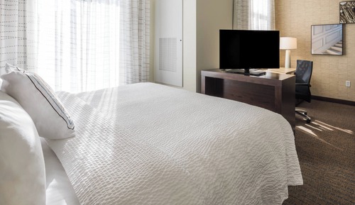 Estudio, 1 cama de matrimonio grande con sofá cama