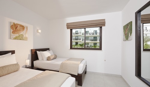 Suite, 2 habitaciones, vistas a la piscina (SOL 2 Adults + 2 Children)
