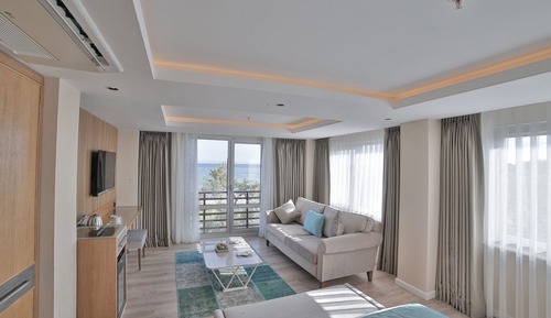 Suite, vistas al mar, en esquina