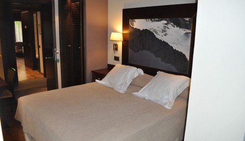 Habitación con 1 cama doble o 2 individuales