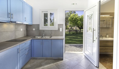 Ianos Garden Suite