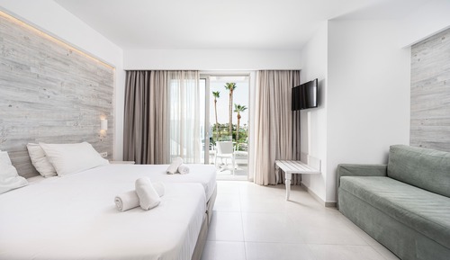 Suite Deluxe, vistas a la piscina