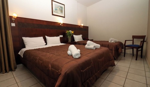 Triple Room (Meteora View)