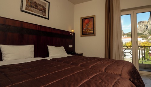 Double or Twin Room (Meteora View)