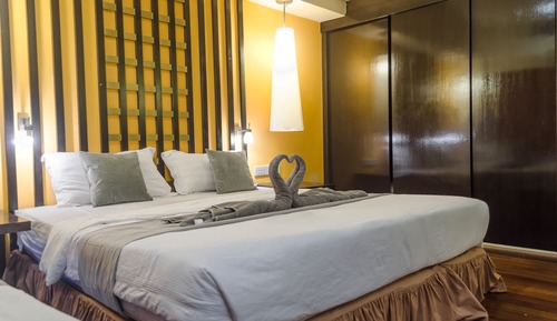 Suite estudio ejecutiva, 1 cama de matrimonio, vistas a la ciudad