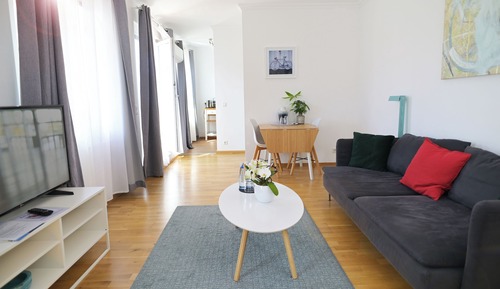 Ático superior, 1 cama de matrimonio, cocina