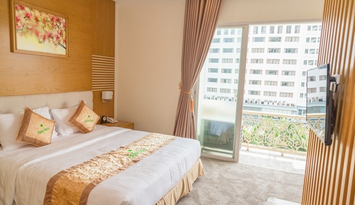 Suite de lujo, 1 cama de matrimonio, bañera de hidromasaje, vistas a la ciudad