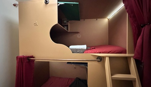 Habitación básica, baño compartido