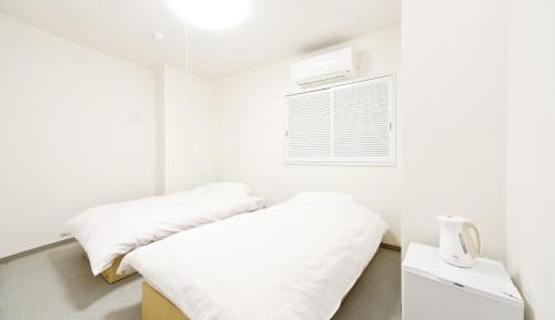 Economy Twin Room without Window