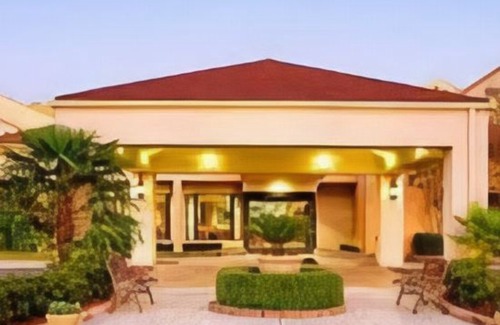 Gunter Afs Hotel | Courtyard Montgomery