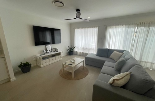 Newport Apartamento | "Fabulous Bon Voyage" - Newport Q 4020