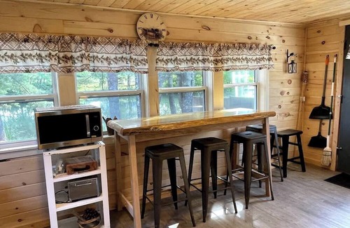 Belgrade Cabaña | Cozy Cottage on Ellis Pond-Cabin #2 at Kozy Cove