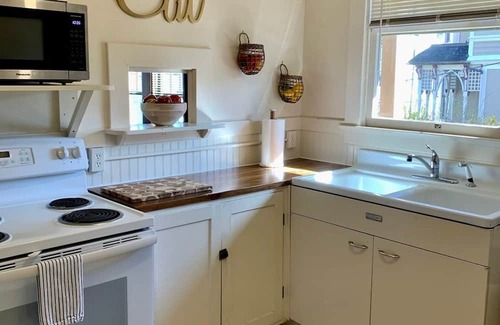 Astoria Apartamento | Historic Downtown Riverview Flat, No. 2