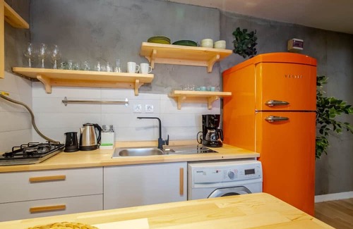 Cihangir Apartamento | Charming Flat Close to Transit Hub in Central