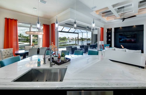 Punta Gorda Casa | NEW Luxury Executive Waterfront Home in Punta Gorda Isles! Dock, Pool/Spa, Beach Essentials, Bikes