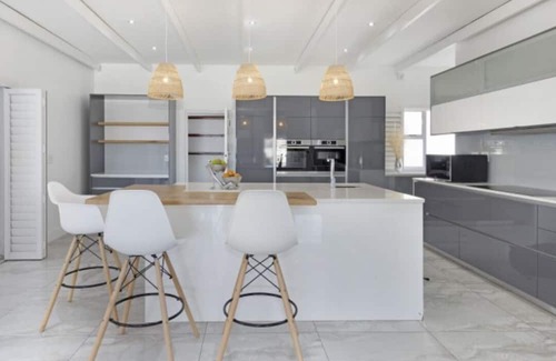 Bloubergstrand Casa | Beach Home with Panoramic Ocean and Table Mountain views in Cape Town