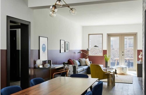 Central Business District Casa | Roami at The Brandywine | Pool | 3 Bed Penthouse