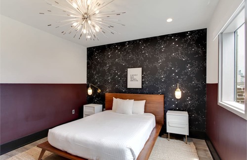 Central Business District Casa | Roami at The Brandywine | Pool | 2 Bed Penthouse